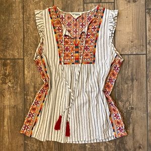 SAVANNAH JANE GRAY/WHITE STRIPE EMBROIDERED FLUTTER SLEEVE TOP SIZE L
